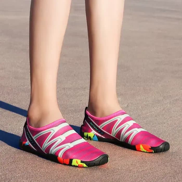 Chaussures d'eau de plage à séchage rapide, pantoufles d'eau unisexes pour natation, pieds nus, surf en amont, baskets légères pour bord de mer, été