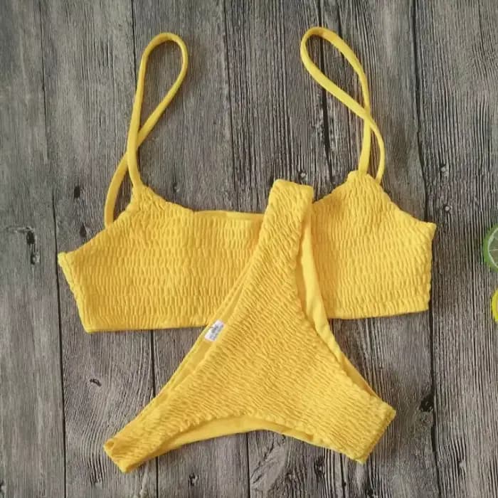 Maillot de bain jaune à volants pour femme
