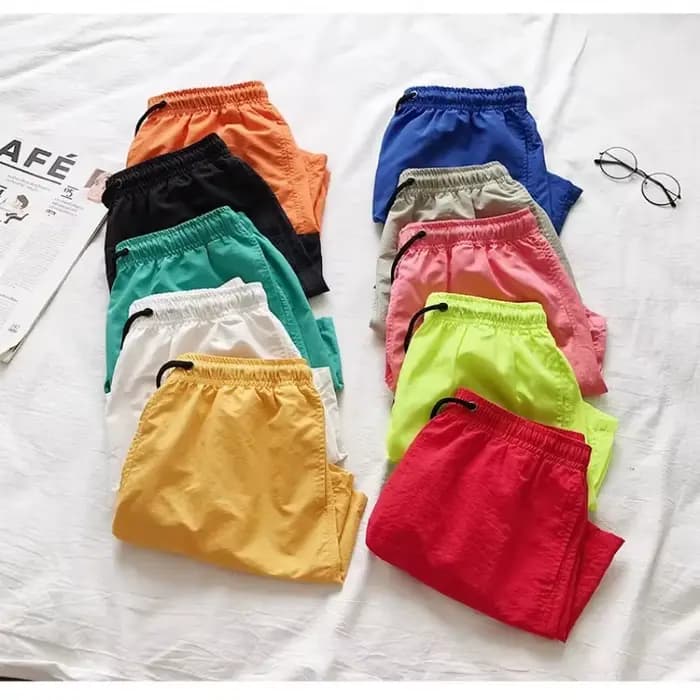 Shorts de bain pour hommes avec doublure en maille, poches latérales, shorts de plage unis, séchage rapide, légers, avec cordon de serrage, vêtements de bain d'été