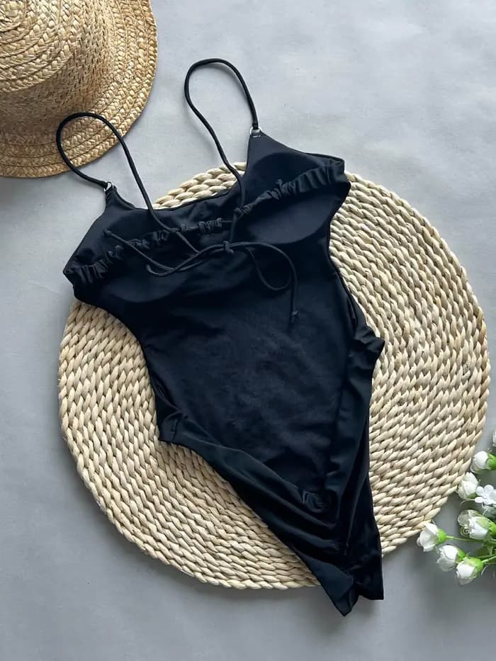 Maillot de bain une pièce dos nu