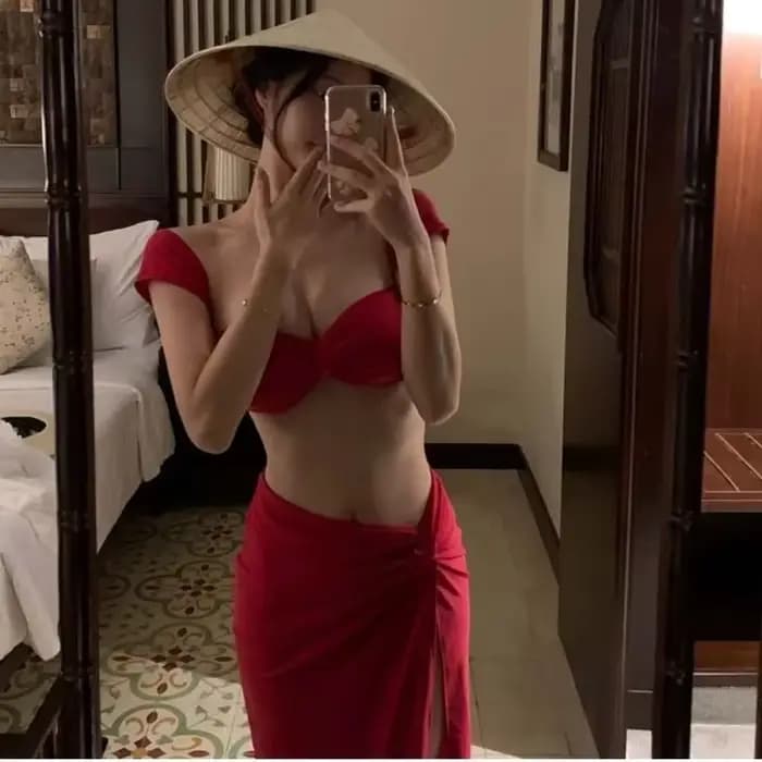 Ensemble de maillot de bain trois pièces rouge pour femmes