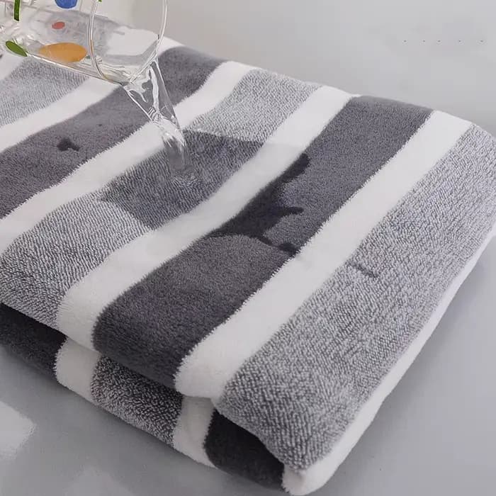 Serviette de bain épaisse, forte absorption d'eau et séchage rapide, ne perd pas ses fibres, durable, ultra douce - très adaptée aux familles et aux plages.