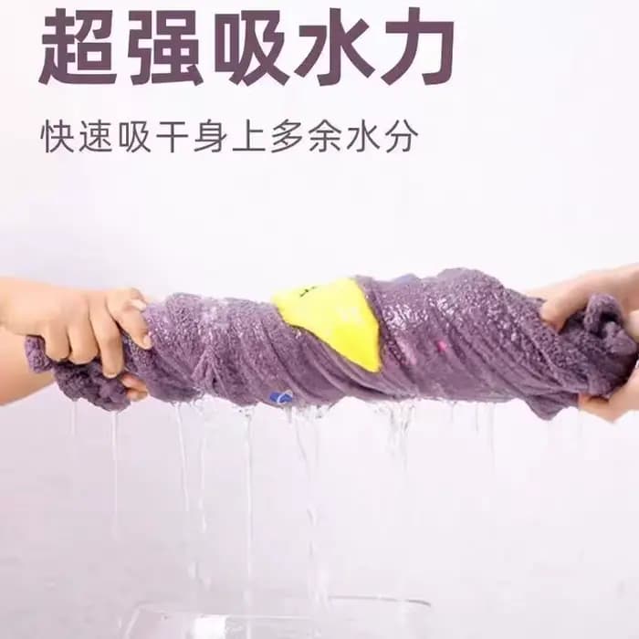 Serviette de bain : robe de bain lavable et enveloppée pour femme