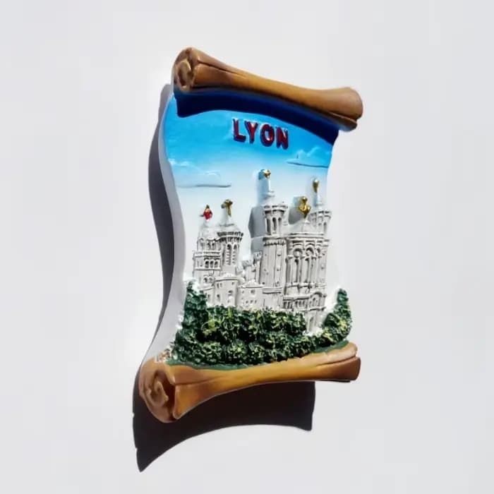 France, Lyon, bâtiments de repays, tourisme créatif, souvenirs, peintures 3D, autocollants magnétiques pour réfrigérateur