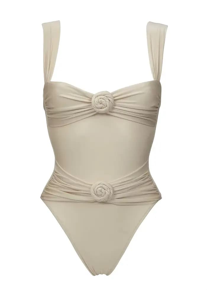 Maillot de bain une pièce beige à la mode