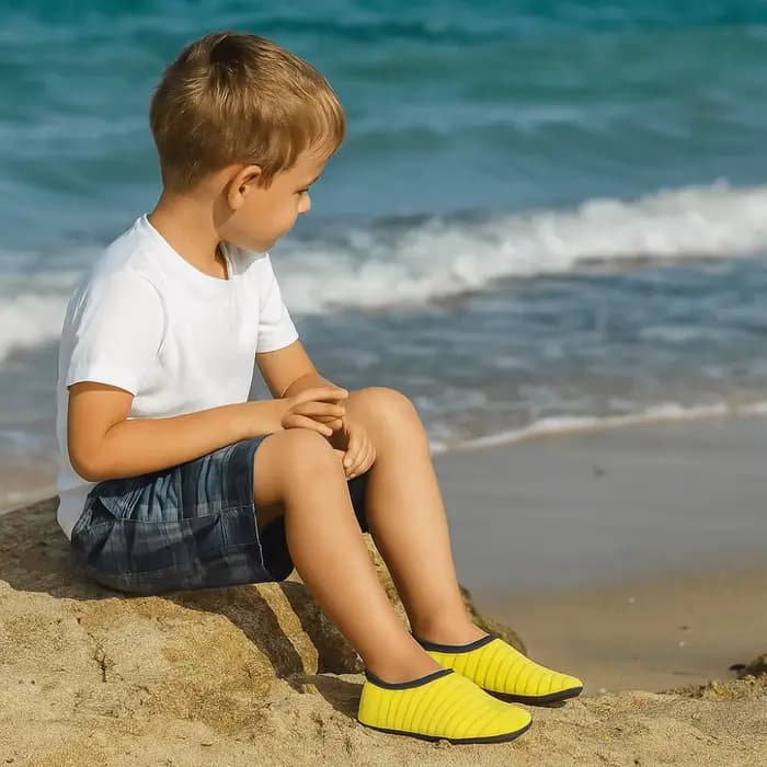 1 paire de nouvelles chaussures d'eau unisexes, légères, semelle en caoutchouc, chaussettes de natation antidérapantes pour la natation, la plongée et la plage