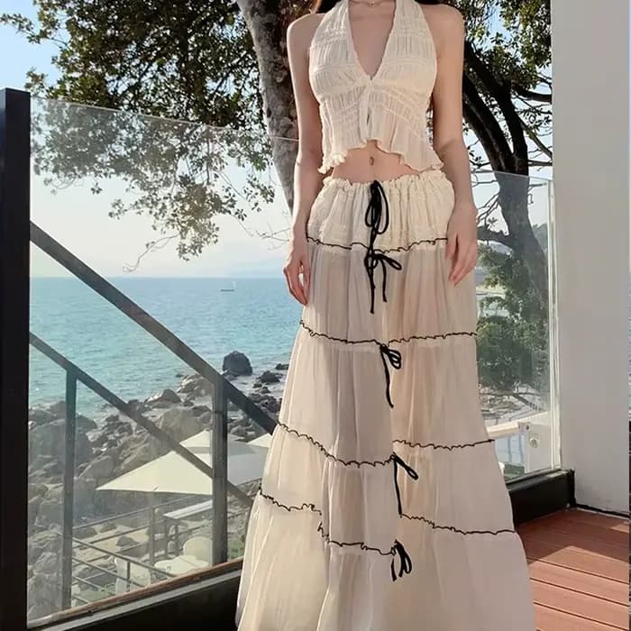 Ensemble de Bikini noir à lacets de Style français, col licou, jupe de couverture au Crochet, maillot de bain Sexy pour Sanya thaïlande, vacances à la plage