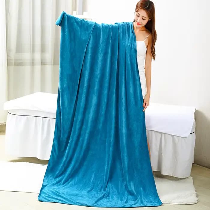 Serviette de bain épaisse pour salon de beauté ; draps absorbants qui n'ont pas la moindre fibre détachée pour hôtel