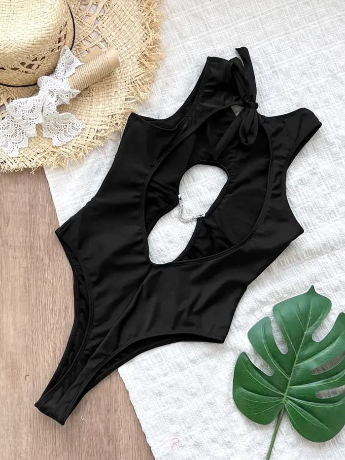 Maillot de bain sexy à découpes pour femme