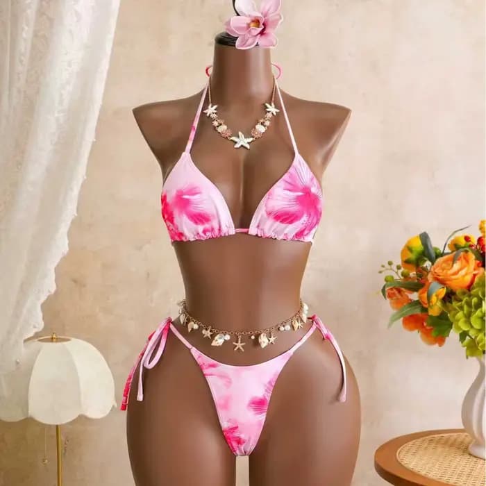 Ensemble bikini 3 pièces pour femme à imprimé hibiscus avec jupe à volants en maille