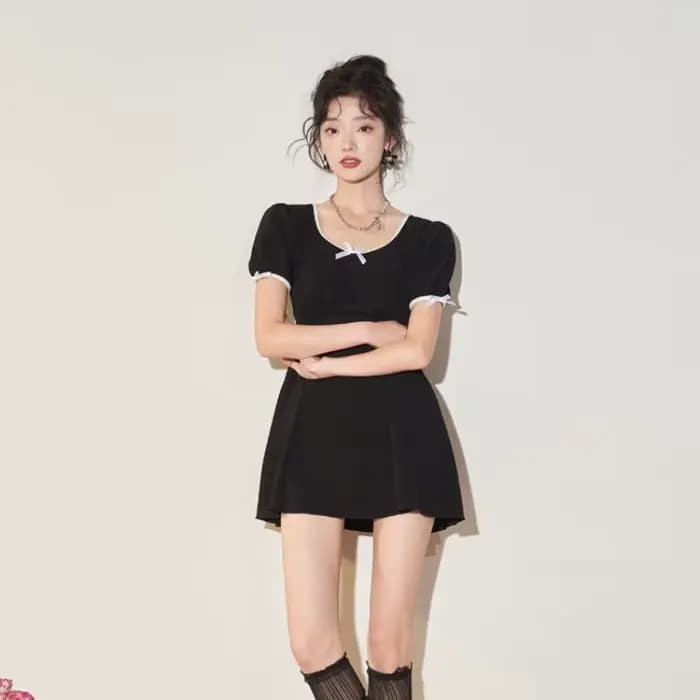 Maillot de bain deux pièces amincissant pour femme, noir, tendance, avec découpes sexy au dos, idéal