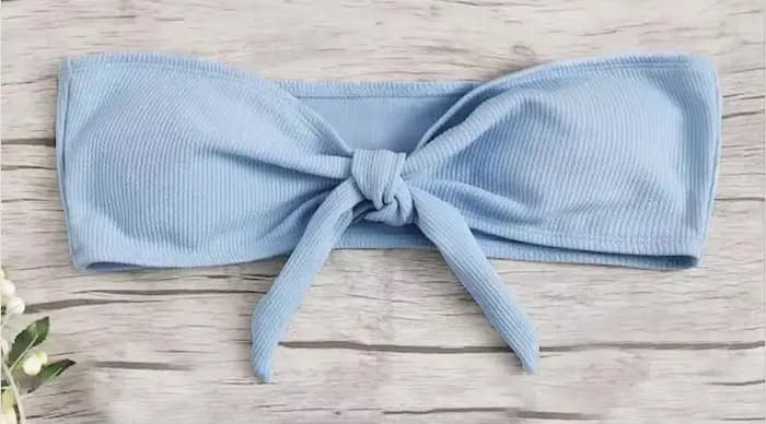 Maillot de bain micro bikini sexy pour femme avec haut bandeau et nœud, et bas de bain fendu