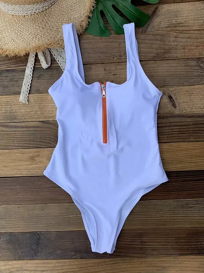 Maillot de bain une pièce avec fermeture éclair sur le devant