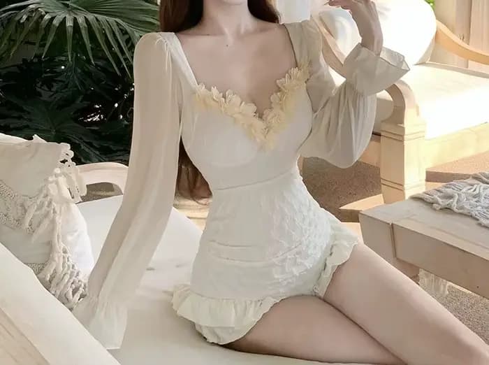 Maillot de bain une pièce pour femme, manches longues, style rétro, couleur unie, style français, doux, avec soutien-gorge push-up, pour les stations balnéaires et sources chaudes