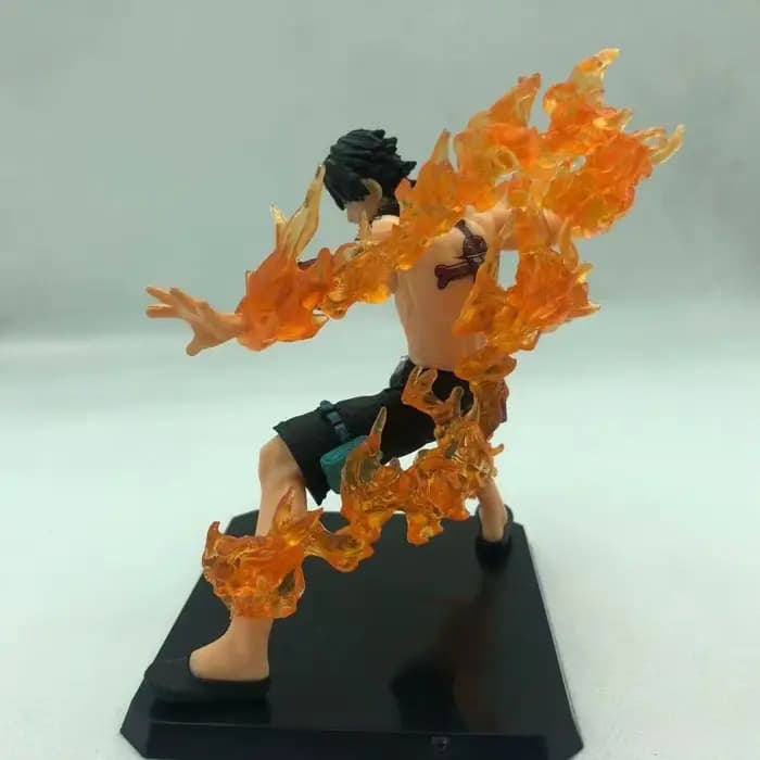 Figurines d'action de feu Portgas D ZanBattle, figurine de collection d'anime japonais, modèle en PVC Auckland, jouet pour les amoureux de l'anime, 1 pièce