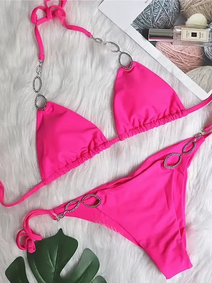 Maillot de bain sexy en strass 2026 pour femme, violet uni avec chaîne métallique, style brésilien, pour l'été et la plage, maillot de bain string de luxe