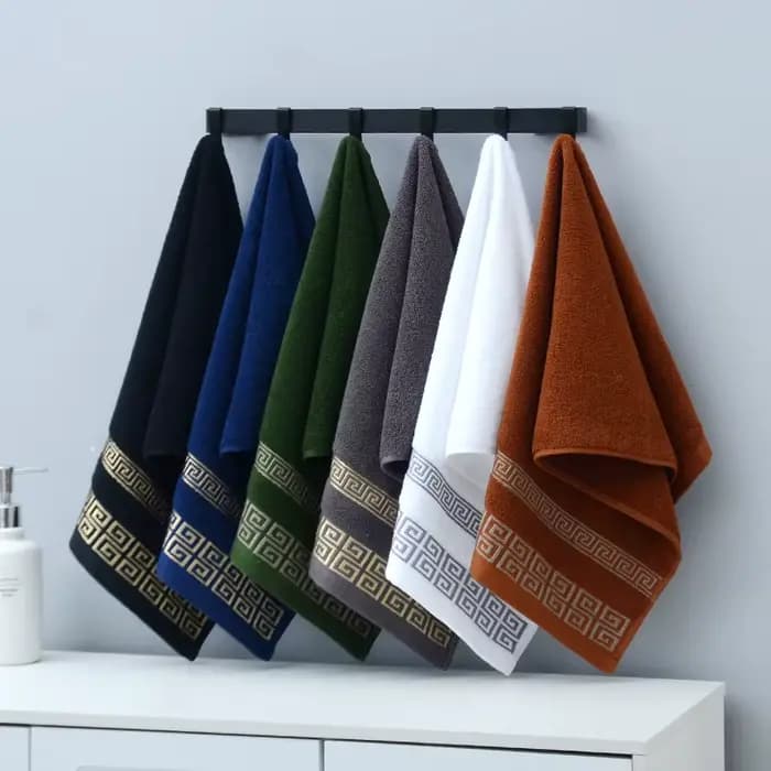 Grands serviettes de bain noires pour adultes