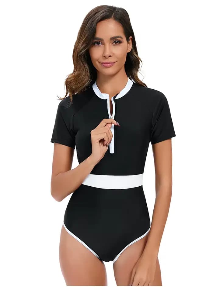 Maillot de bain une pièce à manches courtes pour femme