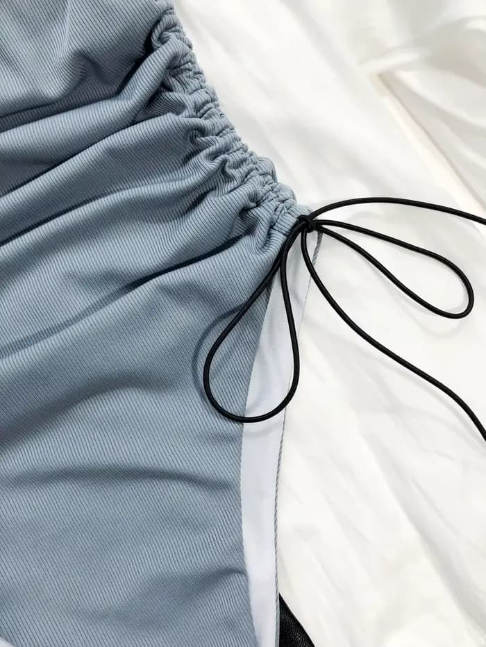 Maillot de bain une pièce uni pour femmes