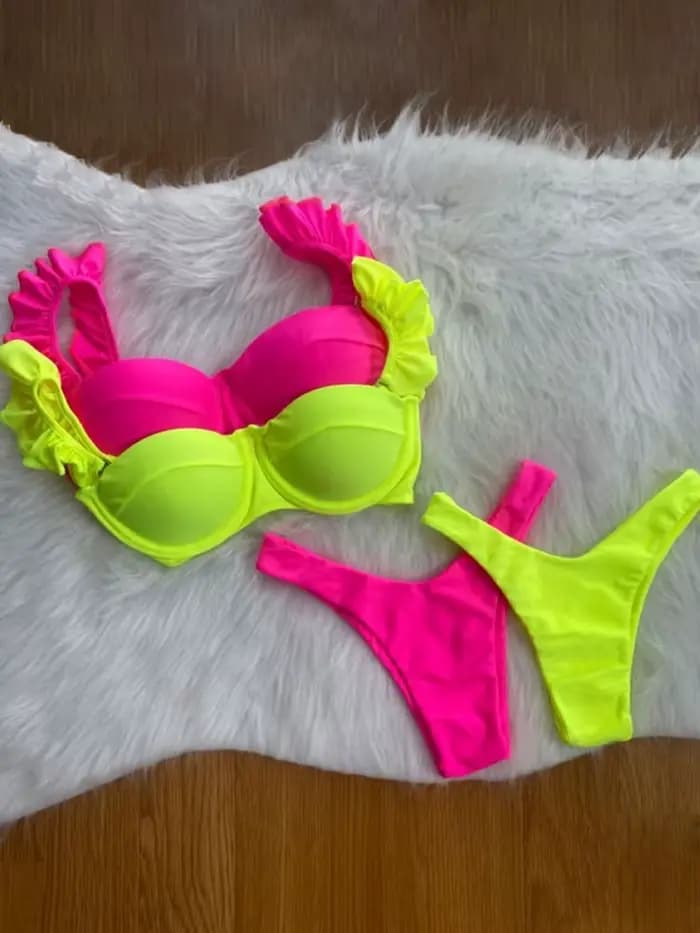 Maillot de bain jaune, bikini