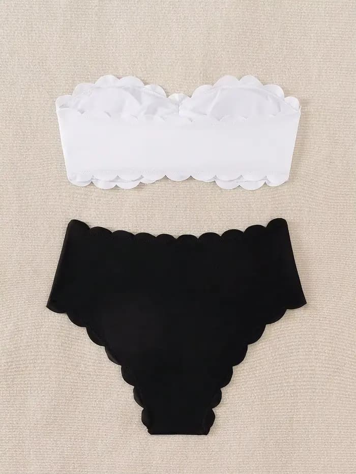 Ensemble de bikini bandeau blanc pour femme avec détails roses 3D