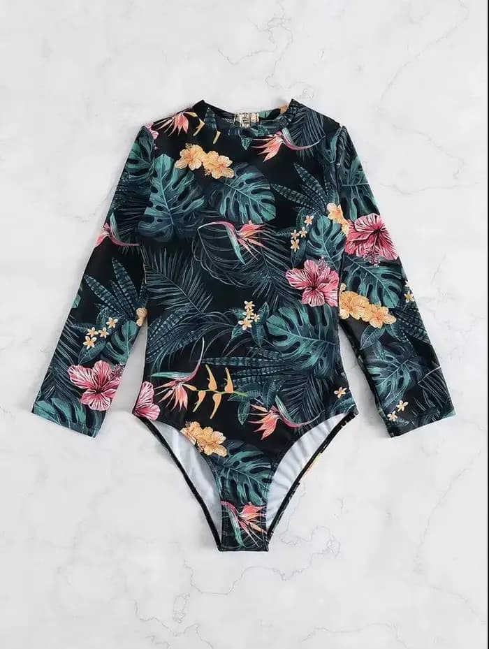Maillot de bain une pièce à col haut