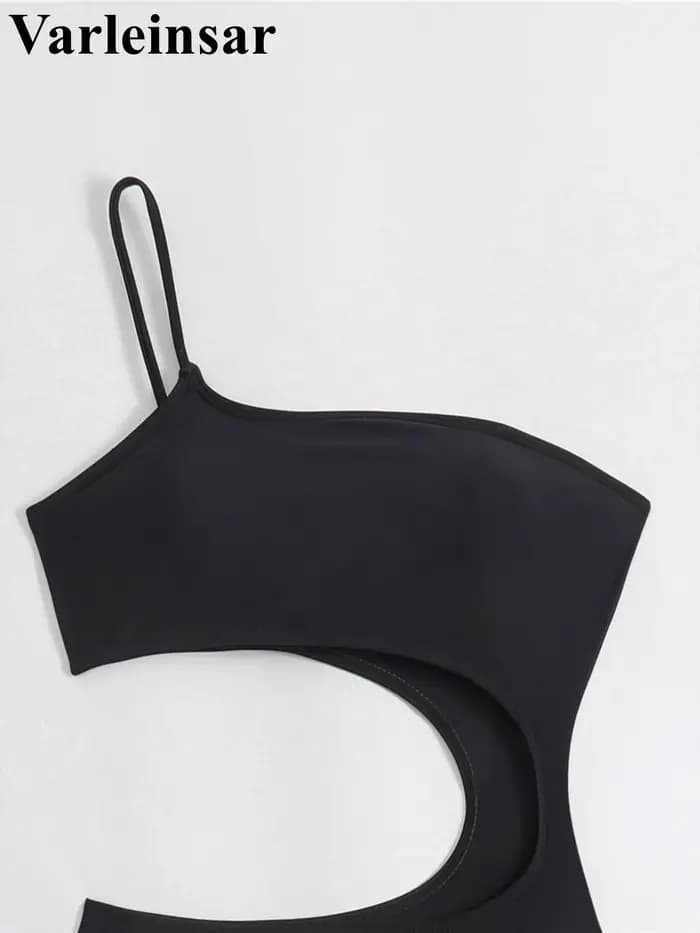 Maillot de bain une pièce asymétrique à une épaule