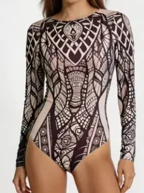 Maillot de bain une pièce russe 2026 avec soutien-gorge intégré et tissu en maille anti-UV