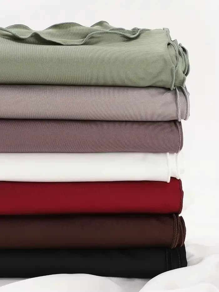 Hijab de luxe en Jersey à bord ondulé pour femmes, couleur unie, foulard en soie de lait, châle d'automne, écharpe en mousseline de soie extensible, Ramanda