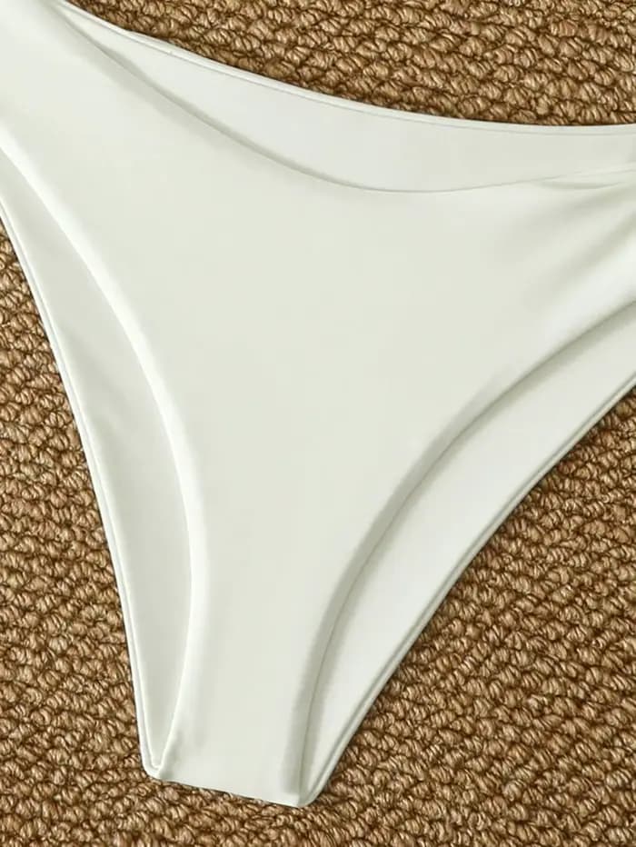 Ensemble Bikini Blanc Sexy 2026 pour Femme avec Boucle Métallique