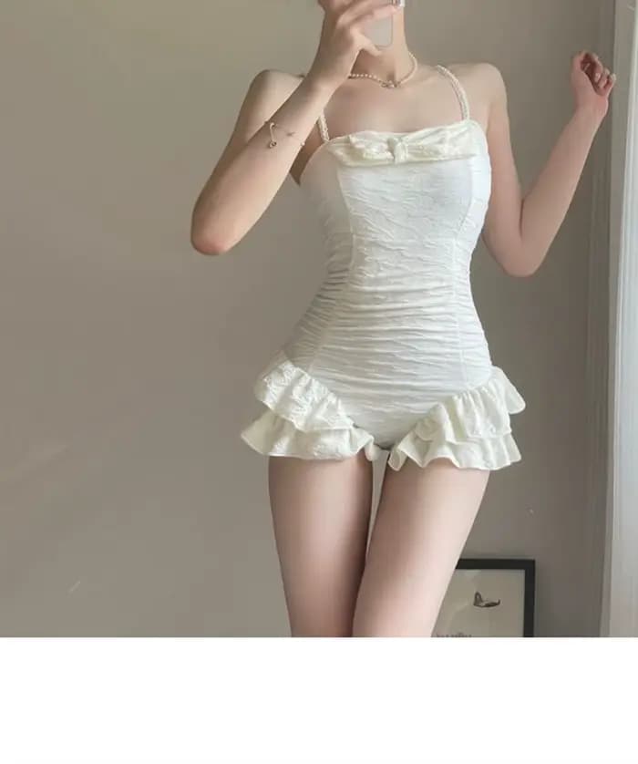 Maillot de bain mignon et conservateur pour femmes