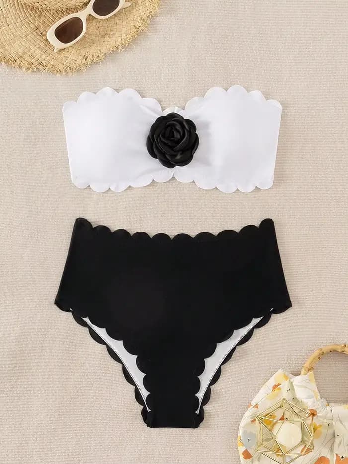 Ensemble de bikini bandeau blanc pour femme avec détails roses 3D
