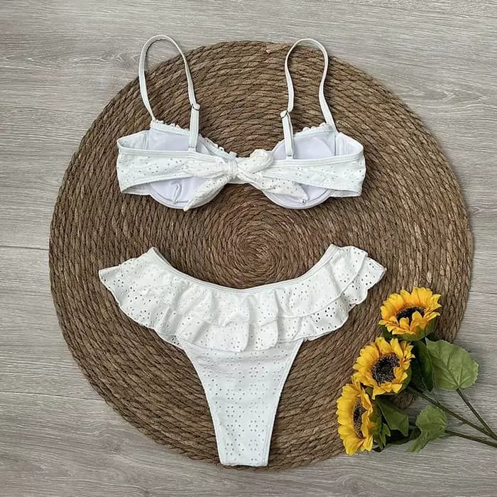 Maillot de bain blanc à volants