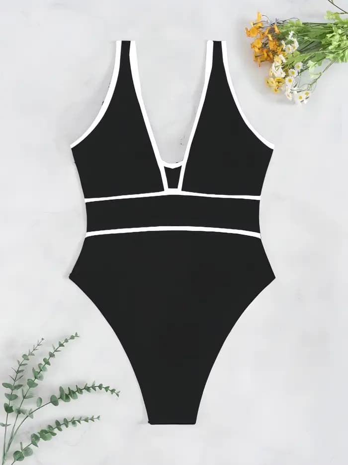 Maillot de bain une pièce noir élégant