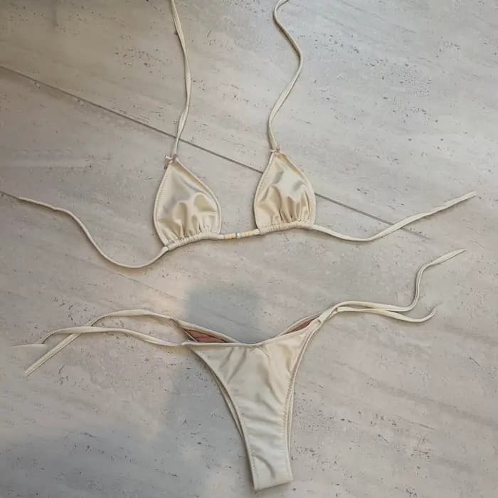 Micro Bikini 2026 Nouveaux Maillots de Bain Femme Sexy Brésilien Biquini Brillant Uni Tenue de Plage Push Up Maillot