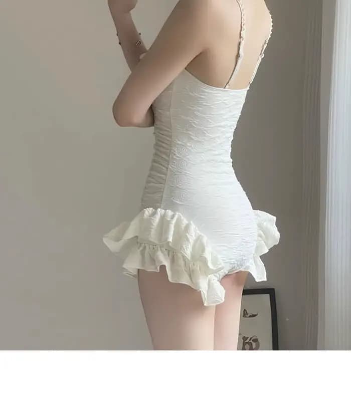 Maillot de bain mignon et conservateur pour femmes