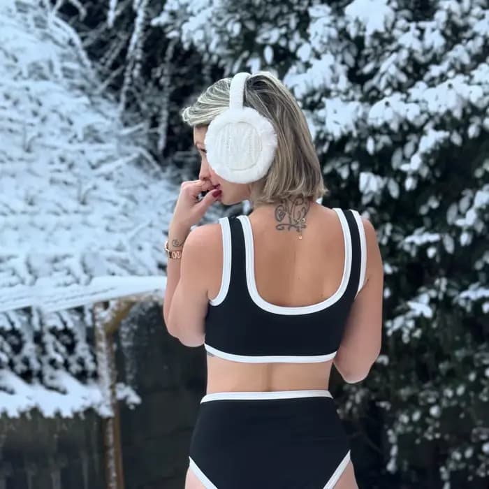 Maillot de bain bikini femme noir et blanc