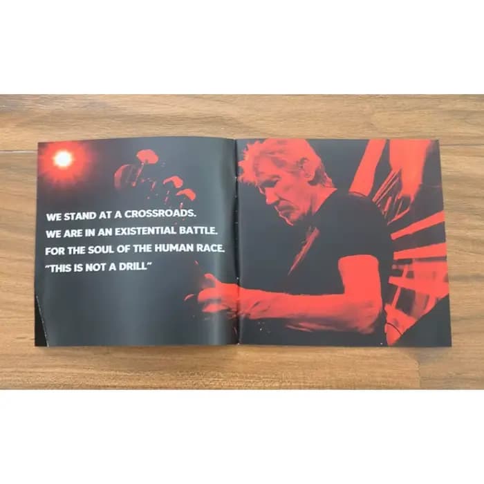 Ensemble de CD de concerts en direct, comprenant des morceaux emblématiques qui présentent pleinement le charme des performances sur scène, choix privilégié pour les amateurs de musique