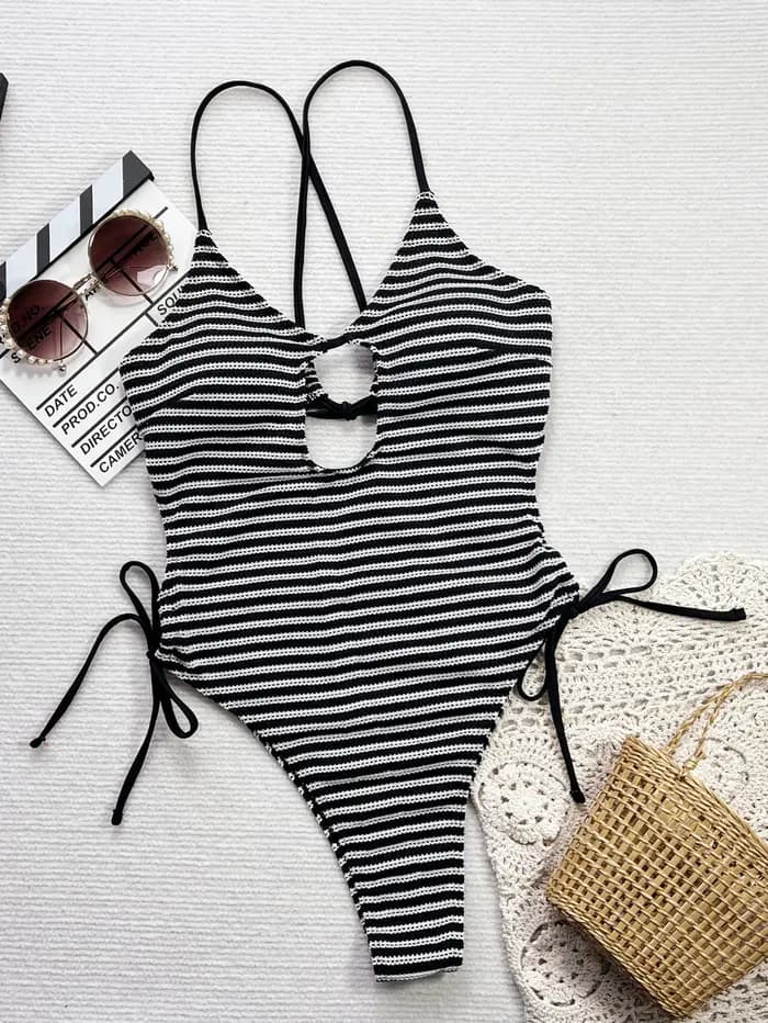 Femmes une pièce maillot de bain mode Sexy Bikini noir blanc Monokini maillot de bain évidé féminin body maillots de bain livraison directe