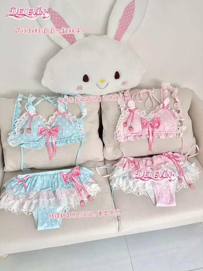 Ensemble de bikini Lolita Kawaii mignon, nouvelle collection d'été, maillot de bain deux pièces séparé, motif fraise, sexy
