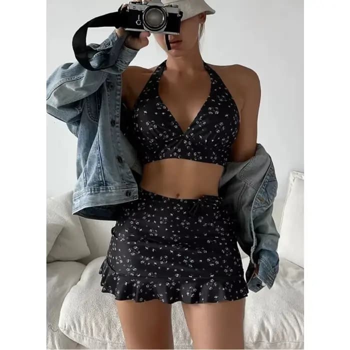 Sexy coupe basse ensemble de Bikini + volants jupe couvrir femmes 3 pièces maillot de bain licou pansement Monokini dos nu maillots de bain maillots de bain