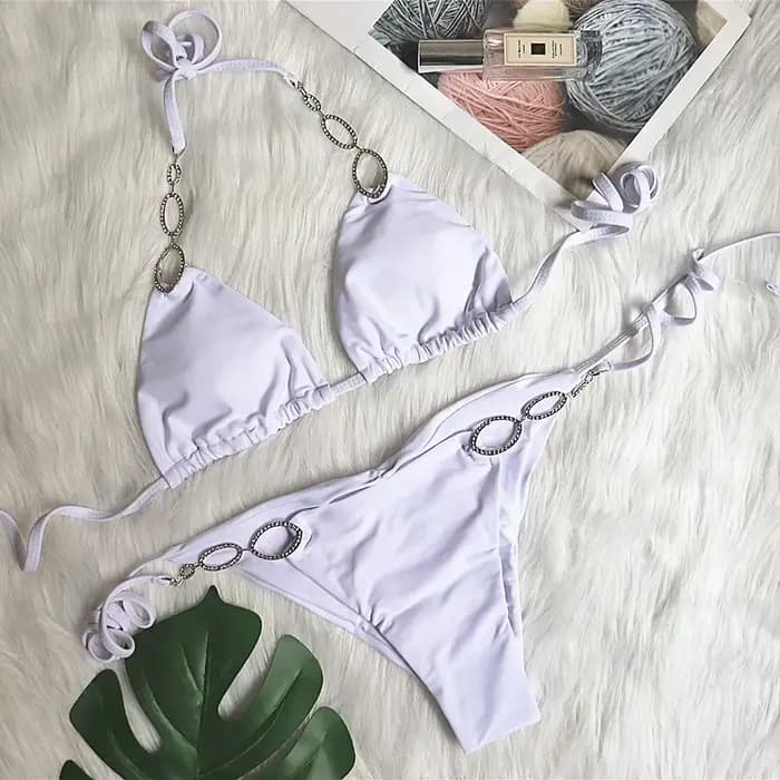 Maillot de bain sexy en strass 2026 pour femme, violet uni avec chaîne métallique, style brésilien, pour l'été et la plage, maillot de bain string de luxe