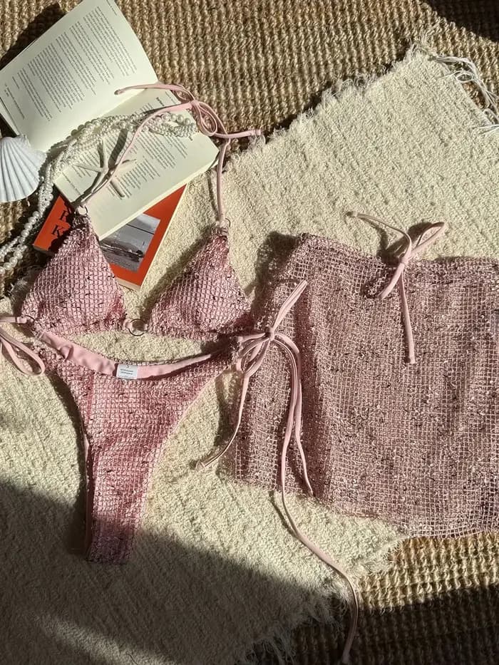 Avec jupe Sarong en résille licou Micro Bikini femmes maillots de bain femme maillot