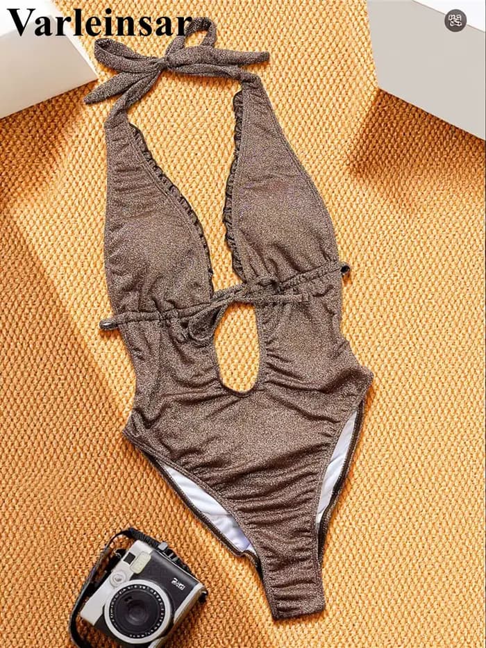 Maillot de bain une pièce scintillant 2026 pour femme, col en V profond, dos nu, froncé aux fesses, V7888