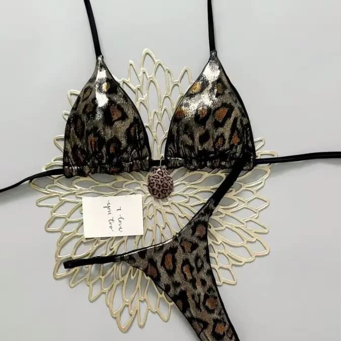 Nouveau Maillot de Bain Femme 2026 Sexy Imprimé Léopard, Bikini Halter à Taille Haute avec Bonnets Triangulaires et Pendentif, en Tissu Polyester