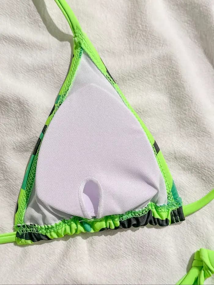 Sexy vert Camouflage imprimé Micro Bikini 2025 femmes licou Push Up cravate côté string maillot de bain brésilien plage maillot de bain maillots de bain